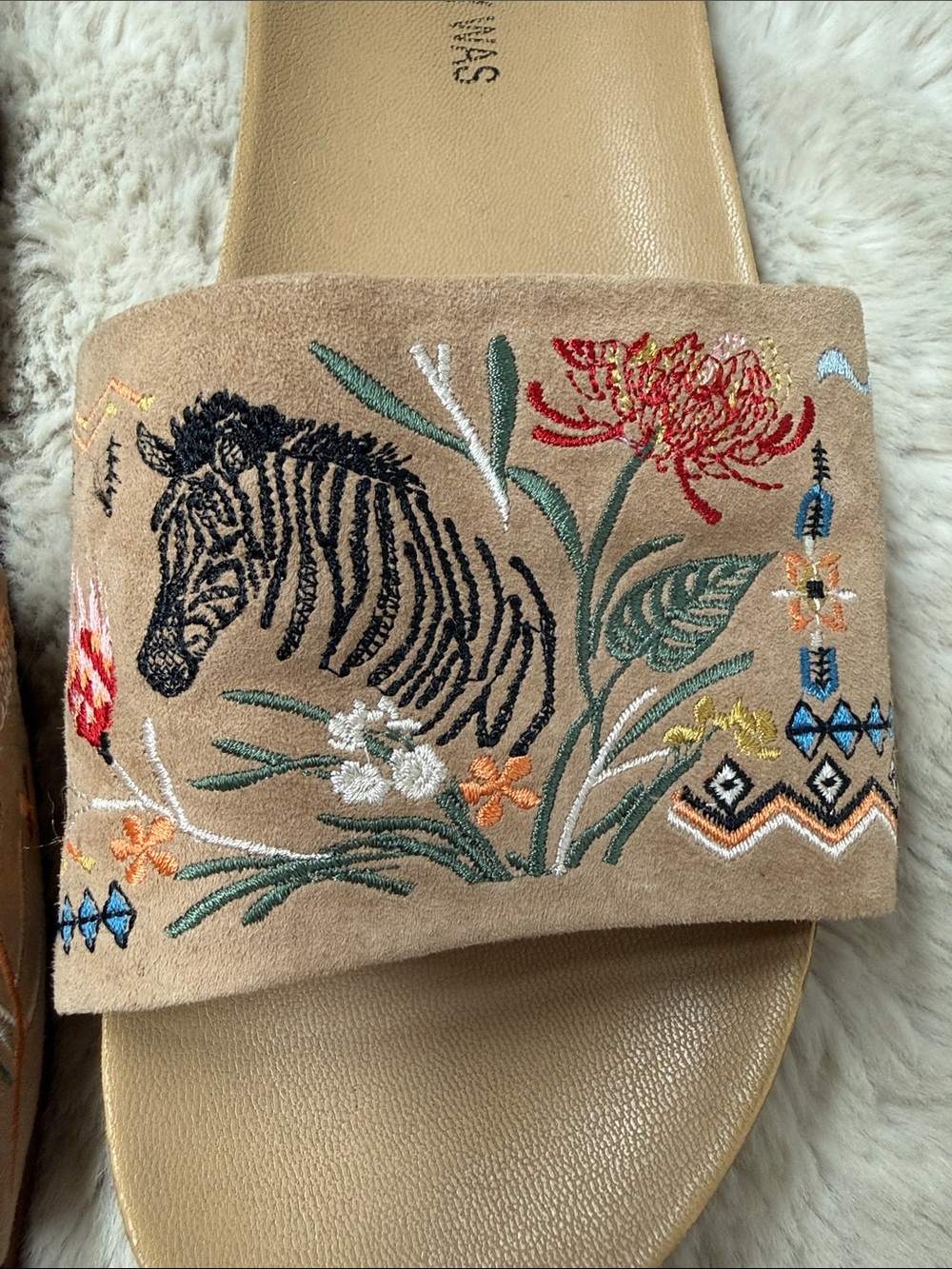 Johnny Was Watipaso Embroidered Suede Slide Sandals Tan Size 10 - Picture 3 of 13